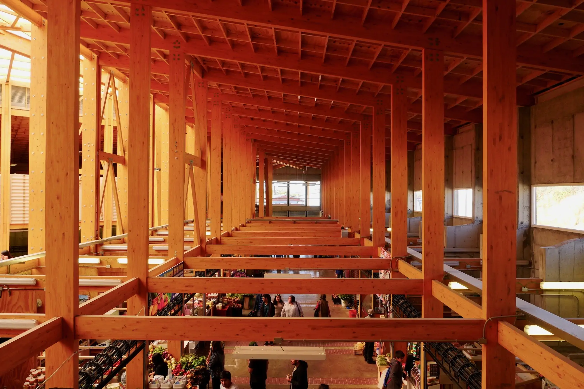 Mercado de Castro: La obra en madera laminada más grande de Chiloé - Madera21