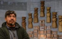 escultor mapuche Antonio Paillafil