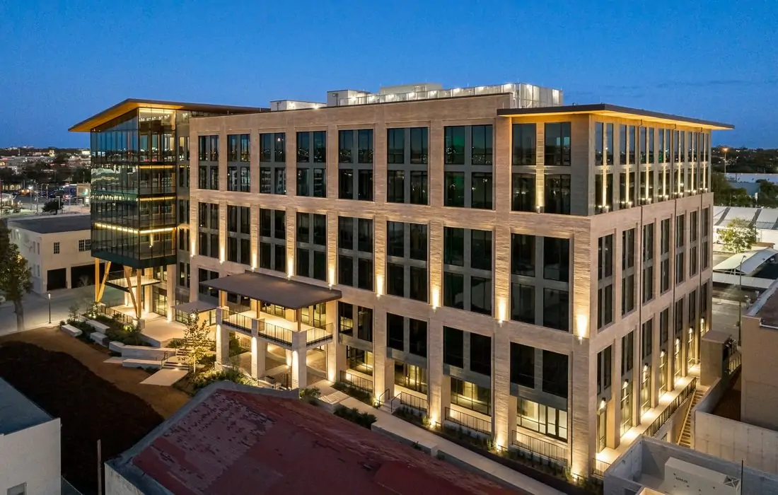 Texas ya cuenta con su primer edificio de seis pisos estructurado con madera maciza - Madera21