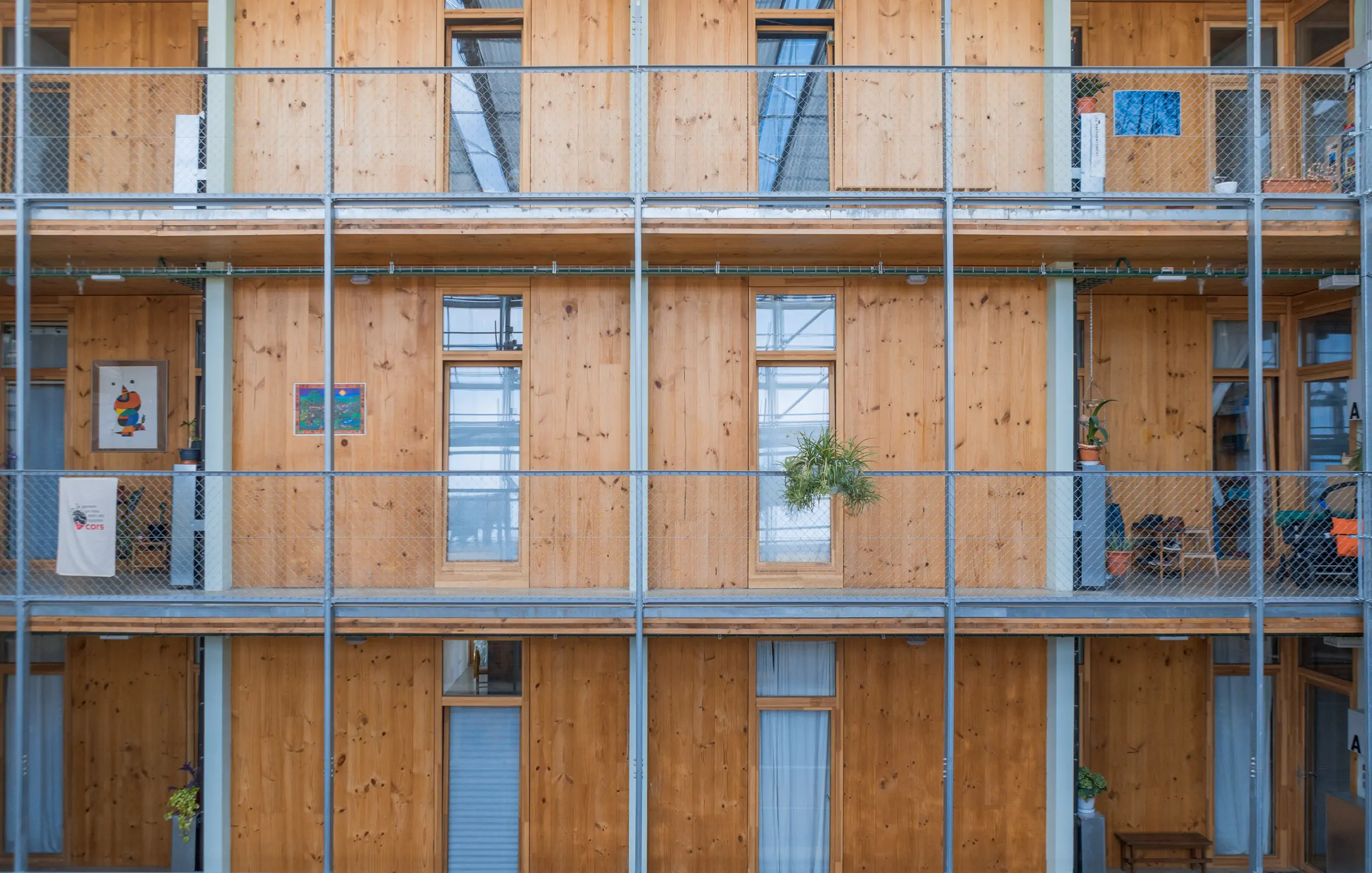 Edificio cooperativo catalán construido con CLT obtiene el premio de arquitectura van der Rohe 2022 - Madera21