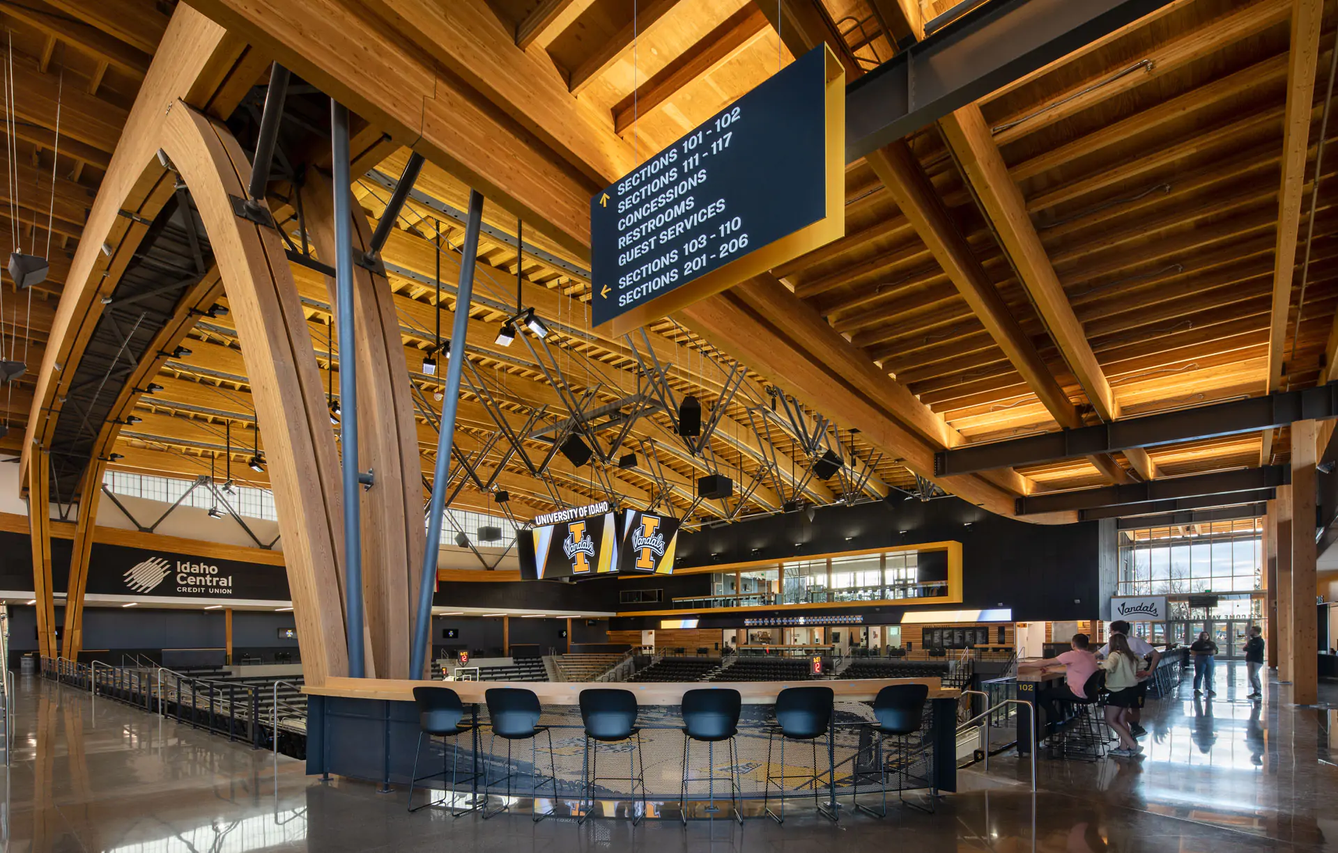 Universidad de Idaho construyó estadio techado con sistema Mass Timber - Madera21