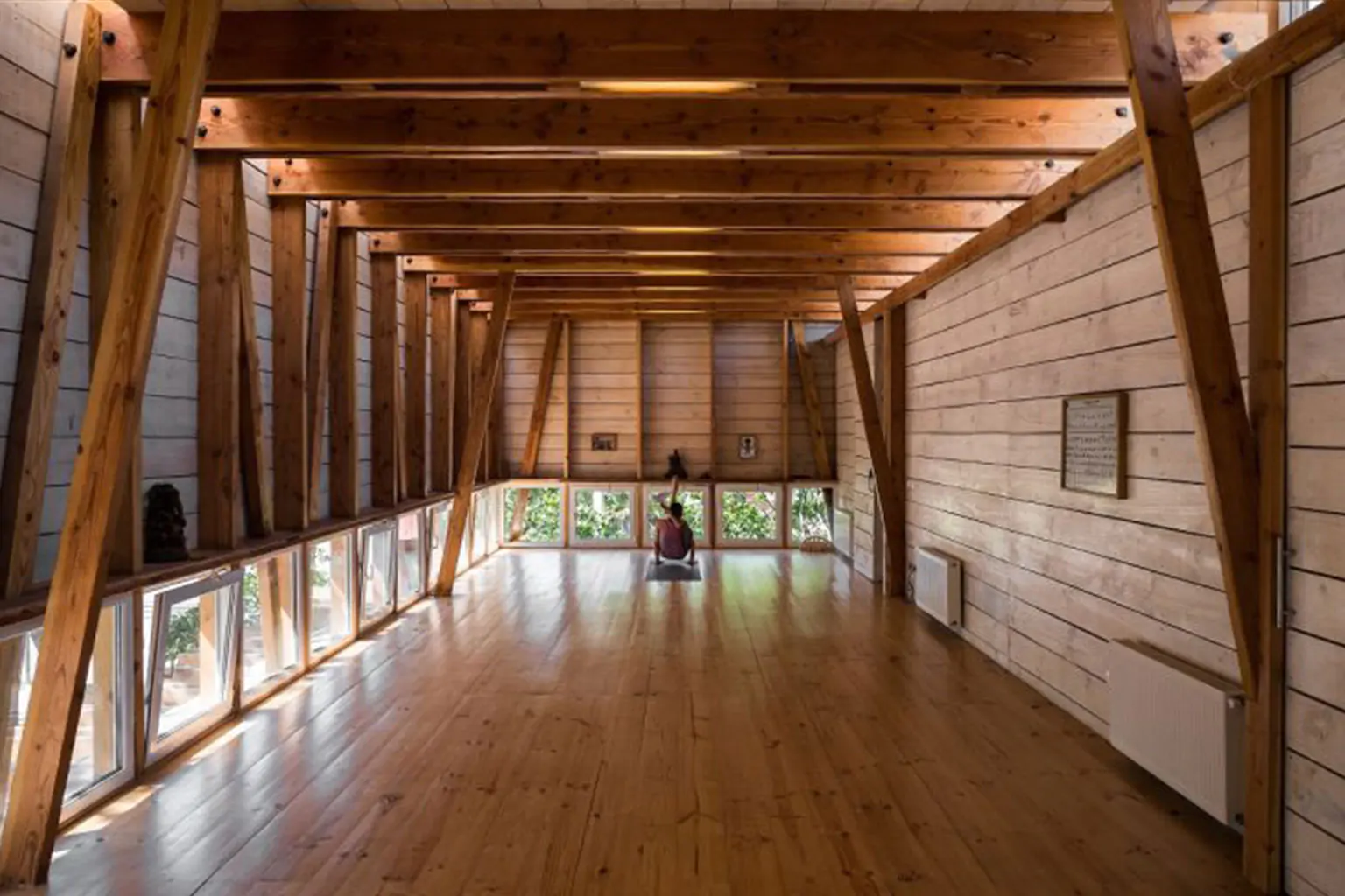Centro Ashtanga Yoga: Una construcción viva - Madera21