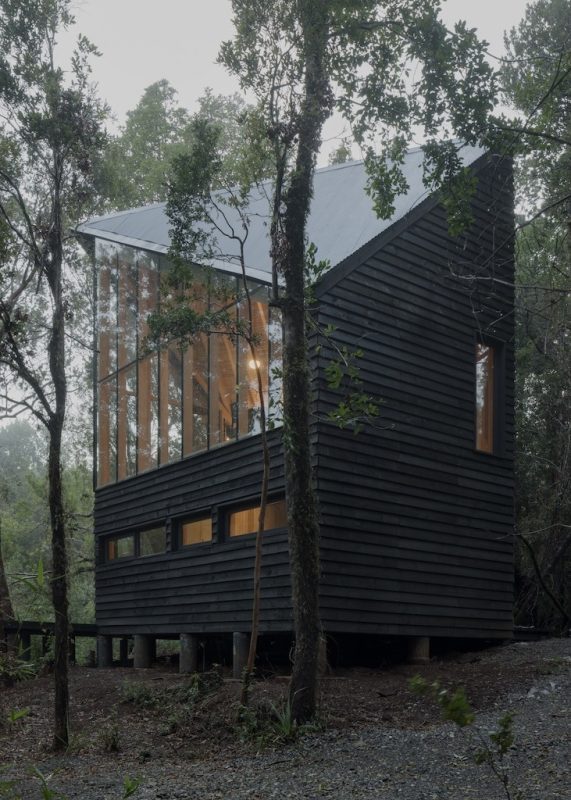 24_Refugio-Calfuco_Tomas-De-Iruarrizaga-©Federico-Cairoli