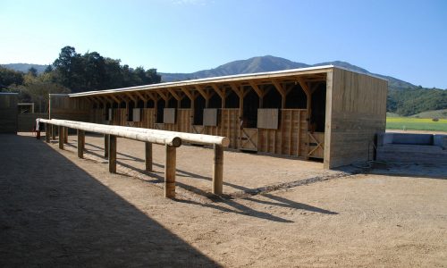 CABALLERIZA PORTADA