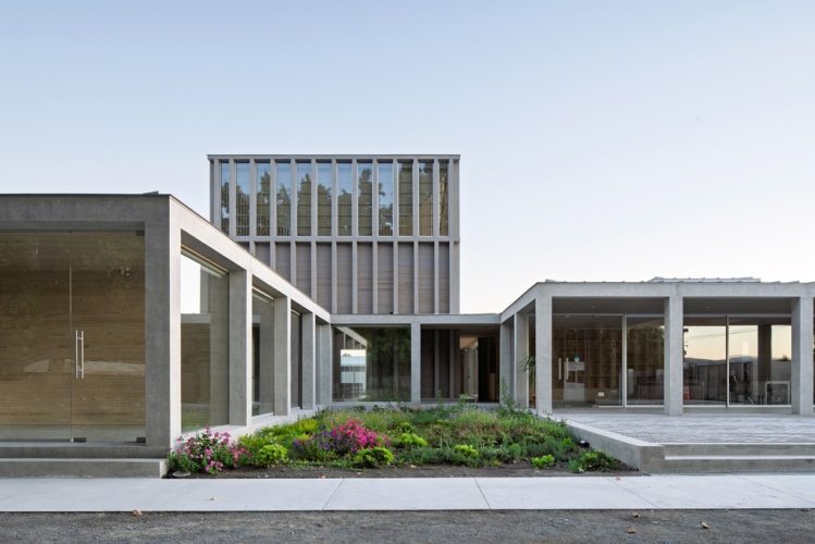 CREMATORIO-Y-CAPILLA-SUR-8