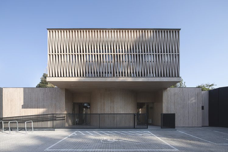 FACHADA