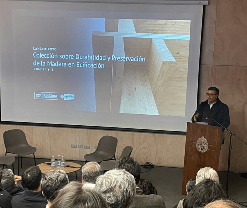 Portada-CIM-UC,-CENAMAD-y-Protección-de-Madera-presentan-la-primera-colección-técnica-chilena-sobre-durabilidad-y-preservación-de-la-madera-en-edificación