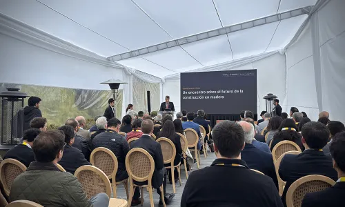 Portada-Desde-Suecia-a-Chile-Construyendo-un-futuro-en-madera