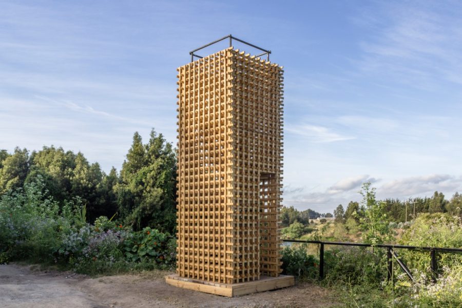 dos torres y un sendero