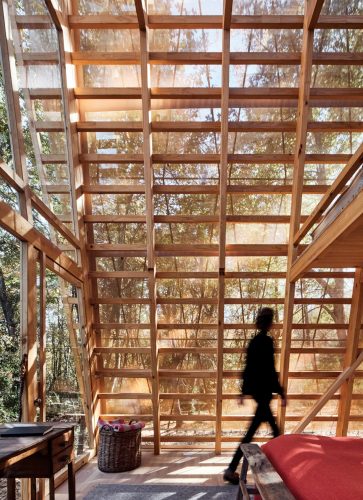 la-invernada-gaaa-chile-house_dezeen_2364_col_12-scaled